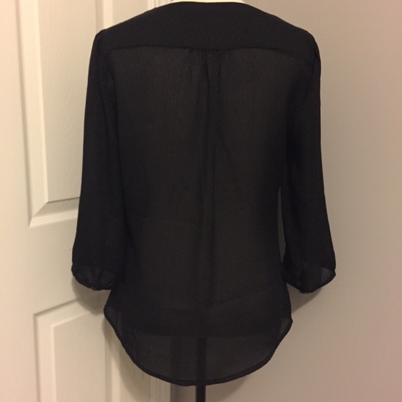 THE LIMITED Semi-Sheer 3/4 Length Sleeve Blouse - Picture 2 of 5